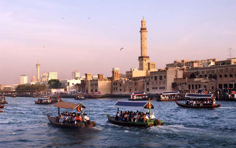 lakes in Dubai history