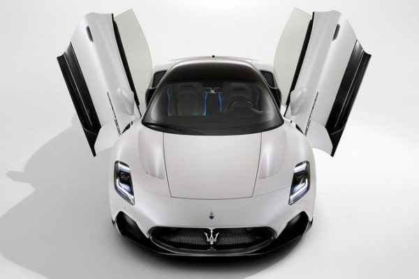 Maserati MC20